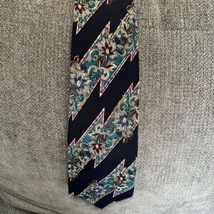 Metropolitan Museum of Art Silk Tie Fine Art NYC